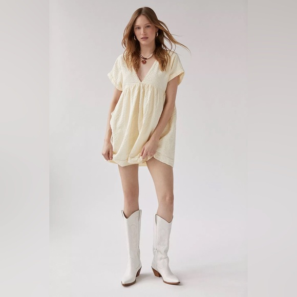 Urban Outfitters Serendipity Cream Linen Babydoll Dress size Small EUC - Picture 2 of 12